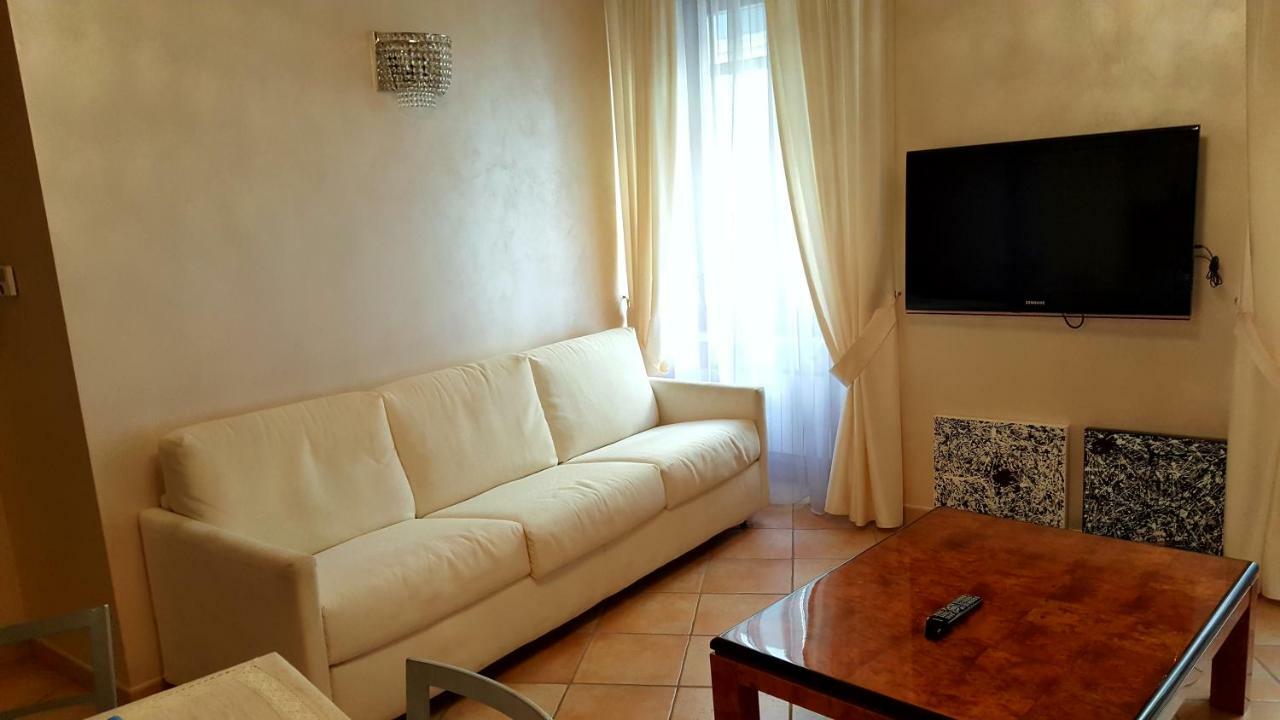 Ivana Sweet House Desenzano del Garda Bagian luar foto